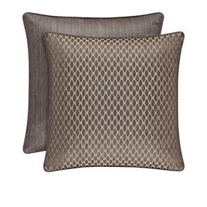 ❌SOLD❌ J. QUEEN NEW YORK  ASTORIA MINK EURO SHAM 26”x26”